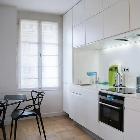 Moderne 2 Pieces En Plein Au Bord De Seine Apartment *