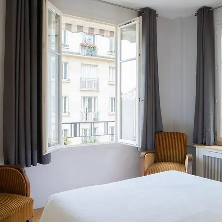 Apartment Moderne 2 Pieces En Plein Au Bord De Seine *