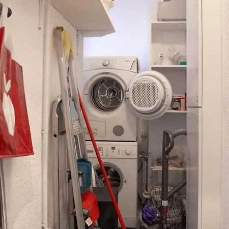 Apartment Moderne 2 Pieces En Plein Au Bord De Seine